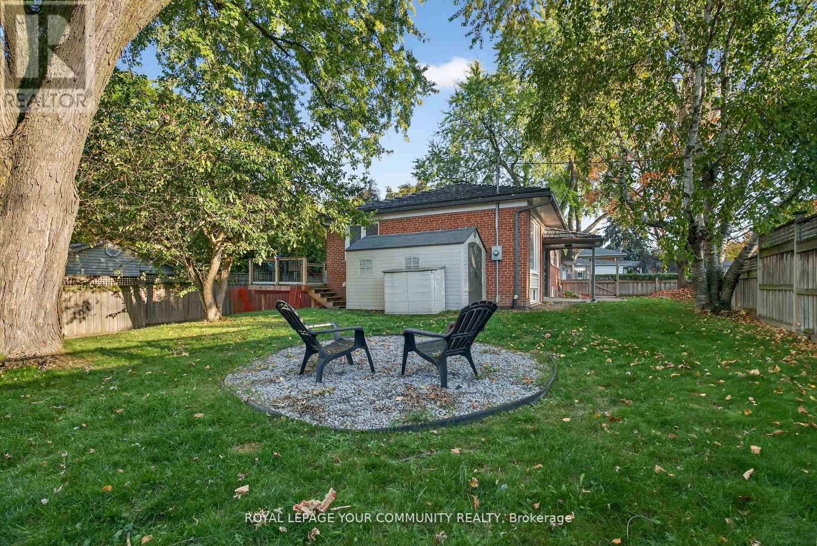 67 Monkswood Crescent, Newmarket, ON - Outdoor
