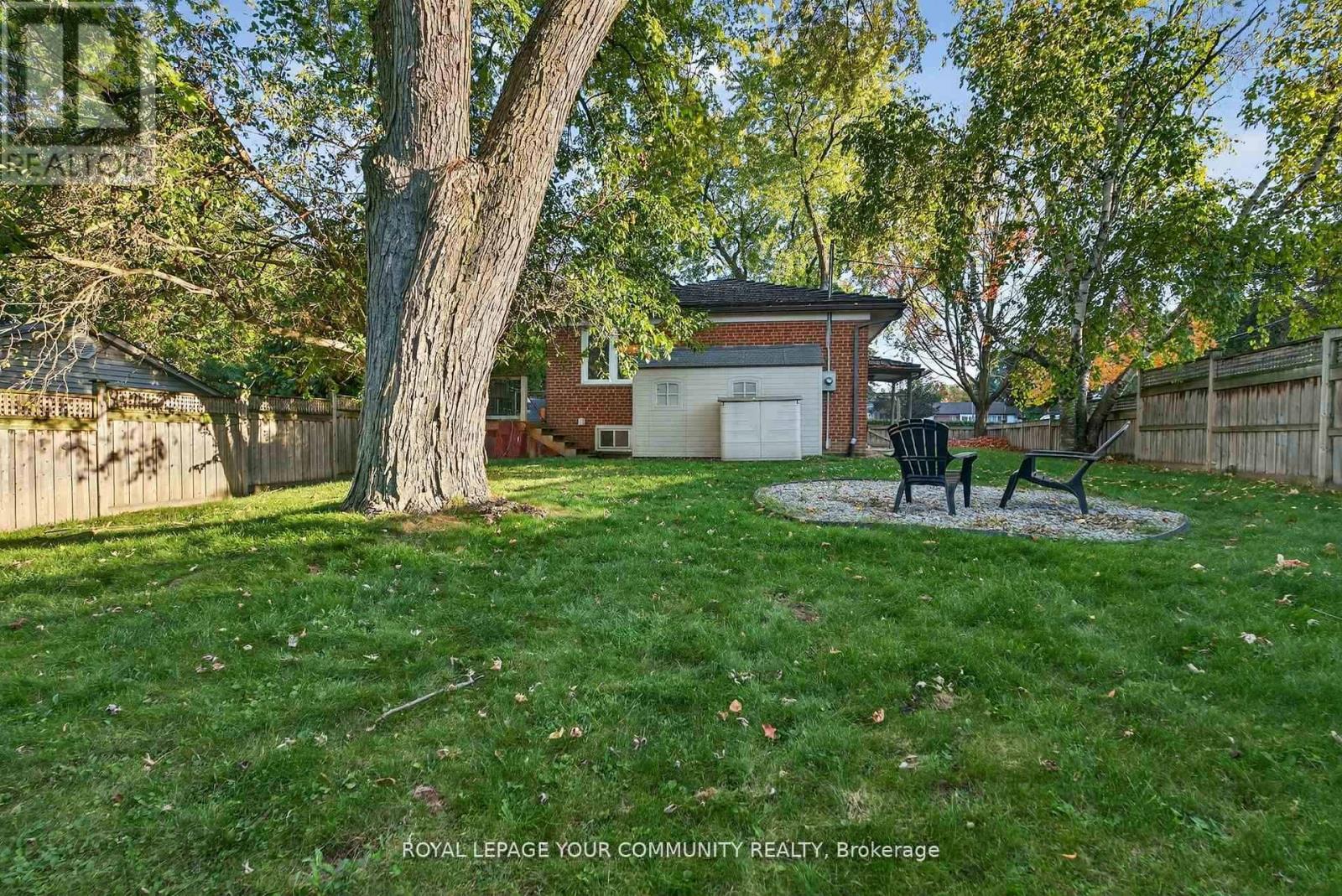 67 Monkswood Crescent, Newmarket, ON - Outdoor