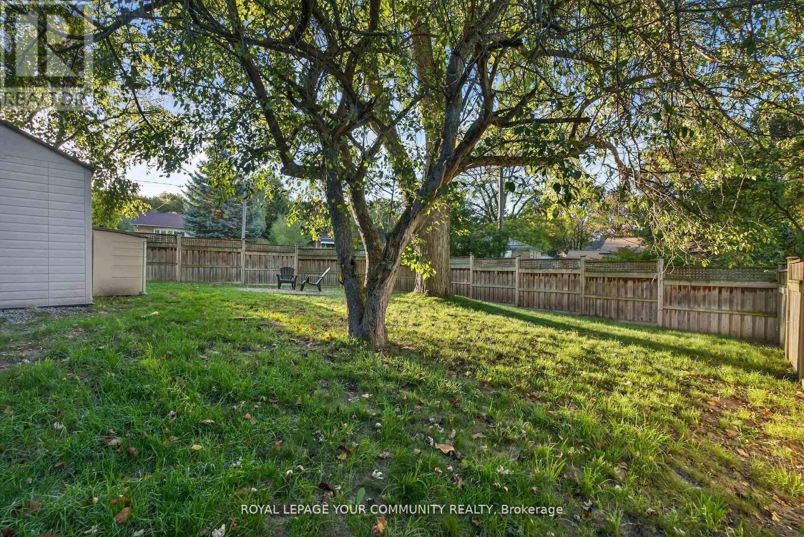 67 Monkswood Crescent, Newmarket, ON - Outdoor