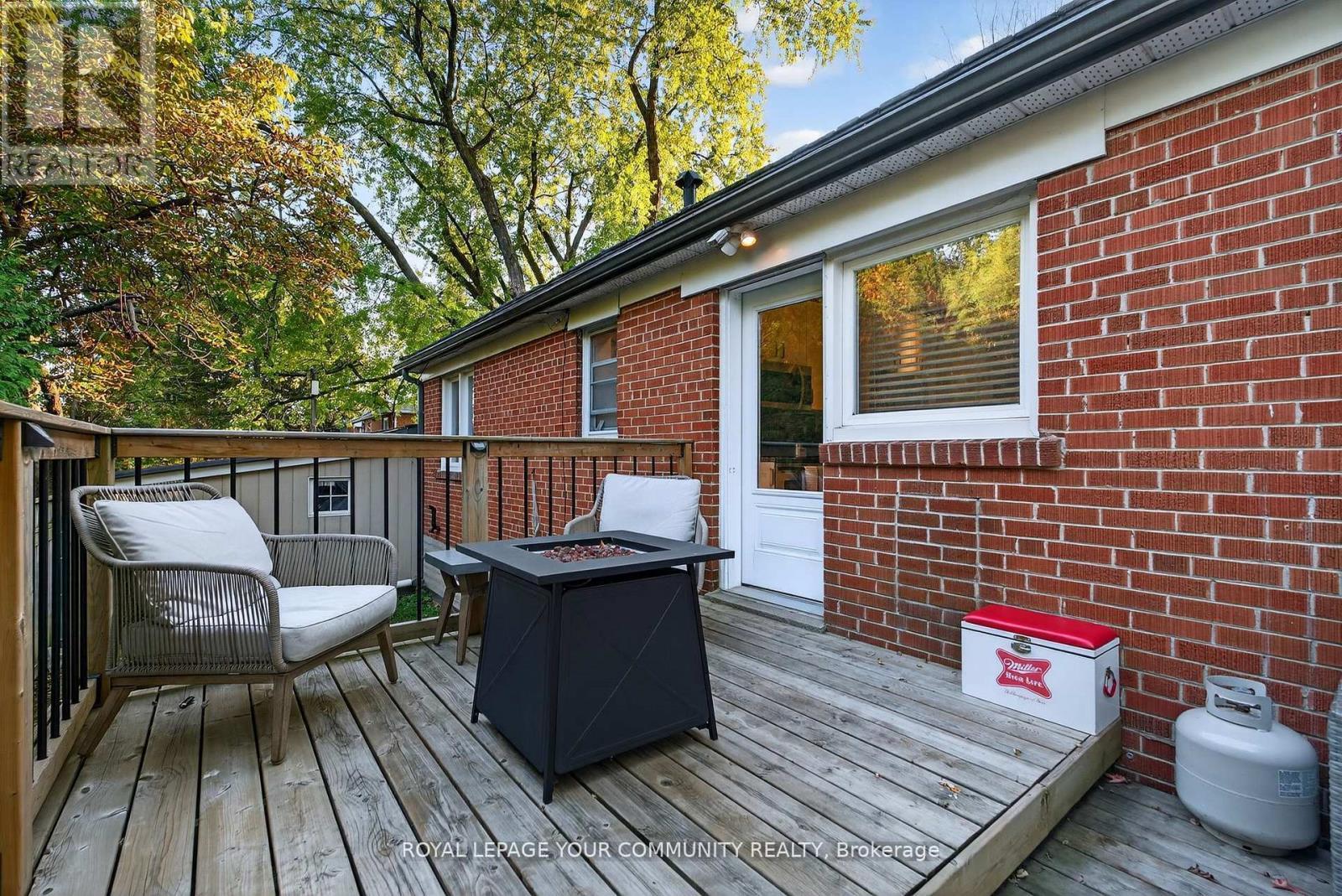67 Monkswood Crescent, Newmarket, ON - Outdoor With Deck Patio Veranda With Exterior