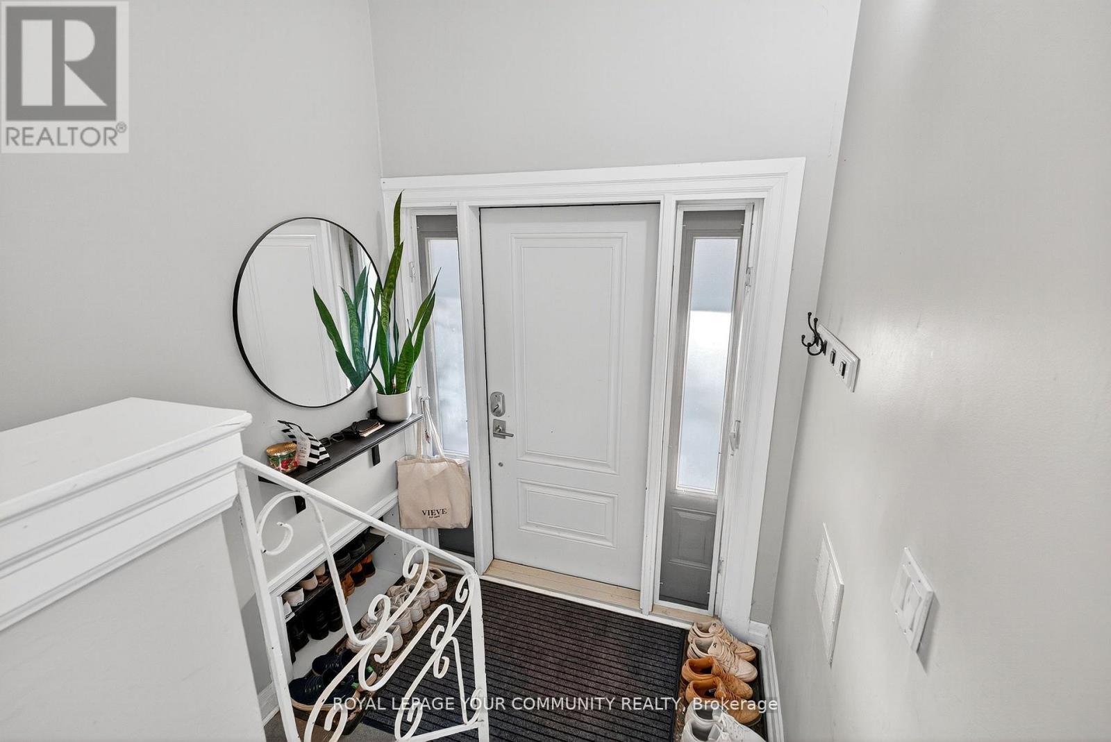 67 Monkswood Crescent, Newmarket, ON - Indoor Photo Showing Other Room