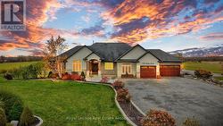 1130 RIDGE ROAD Hamilton, ON L8J 2X5