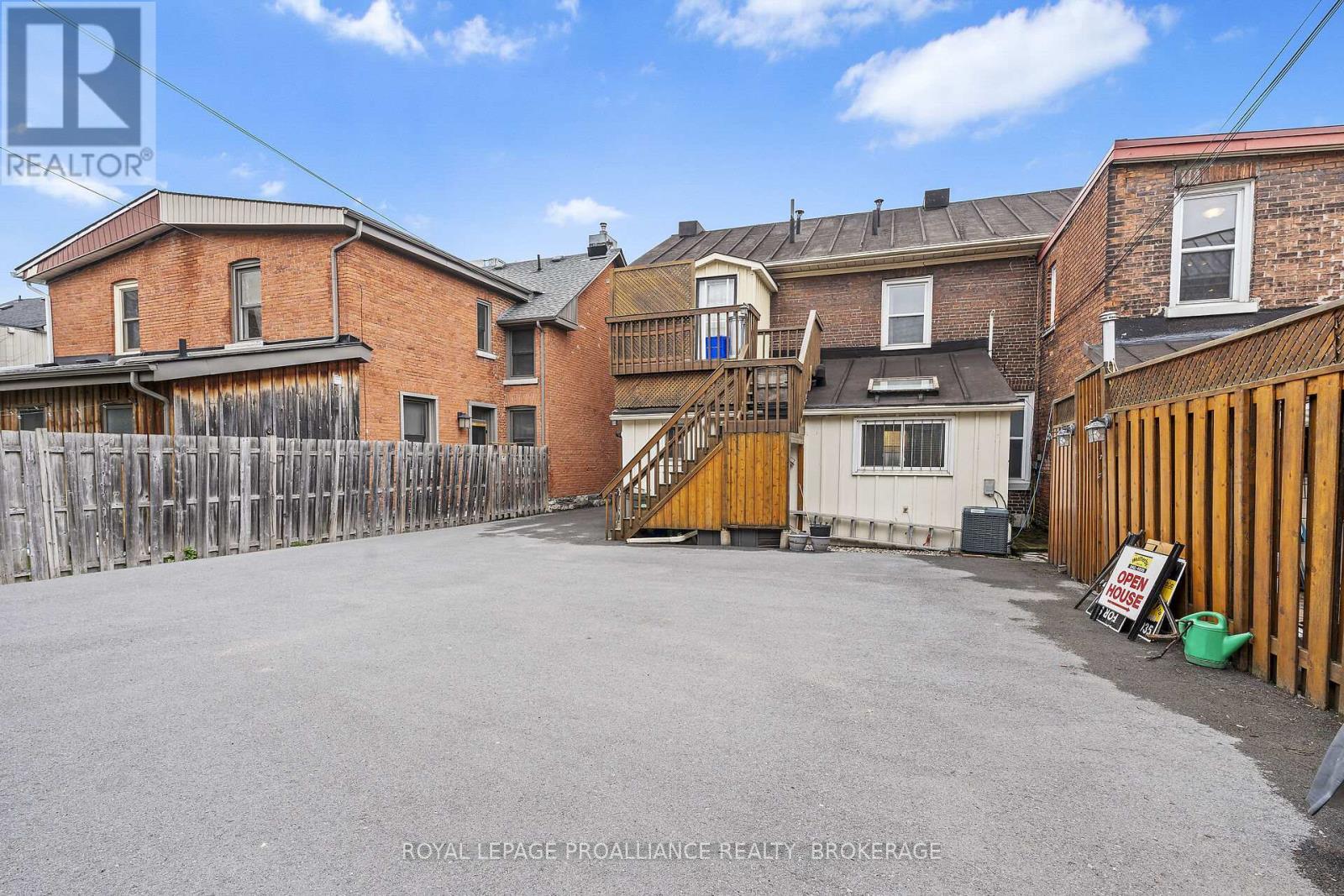 274 Wellington Street, Kingston (East Of Sir John A. Blvd), ON - Outdoor With Exterior