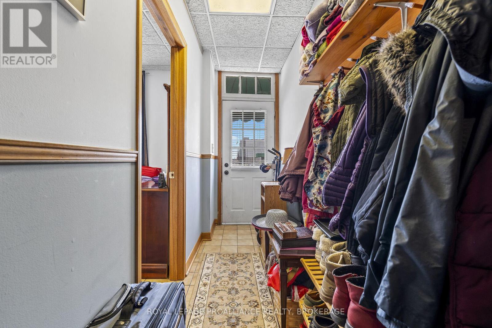 274 Wellington Street, Kingston (East Of Sir John A. Blvd), ON - Indoor With Storage