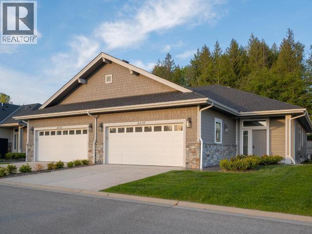 4070 Saturna Ave, Powell River, BC - Outdoor With Facade