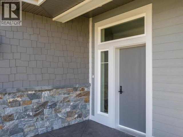 4070 Saturna Ave, Powell River, BC - Outdoor With Exterior