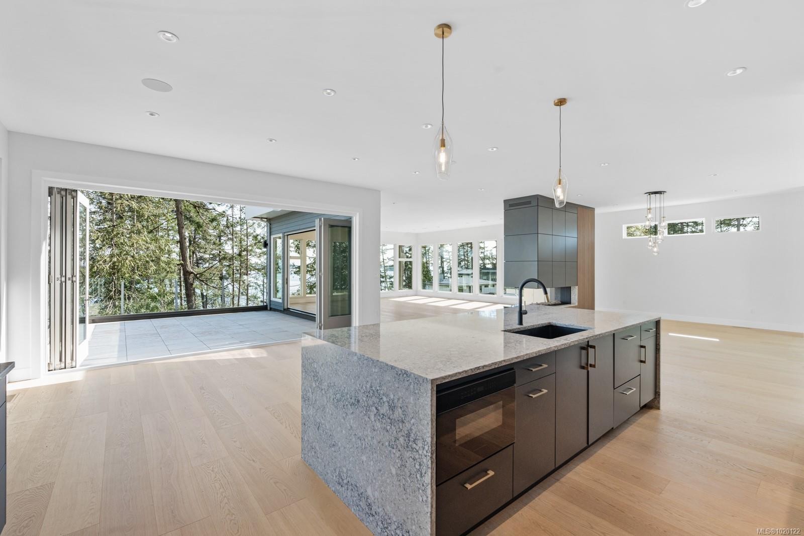 2464 Tryon Rd, North Saanich, BC