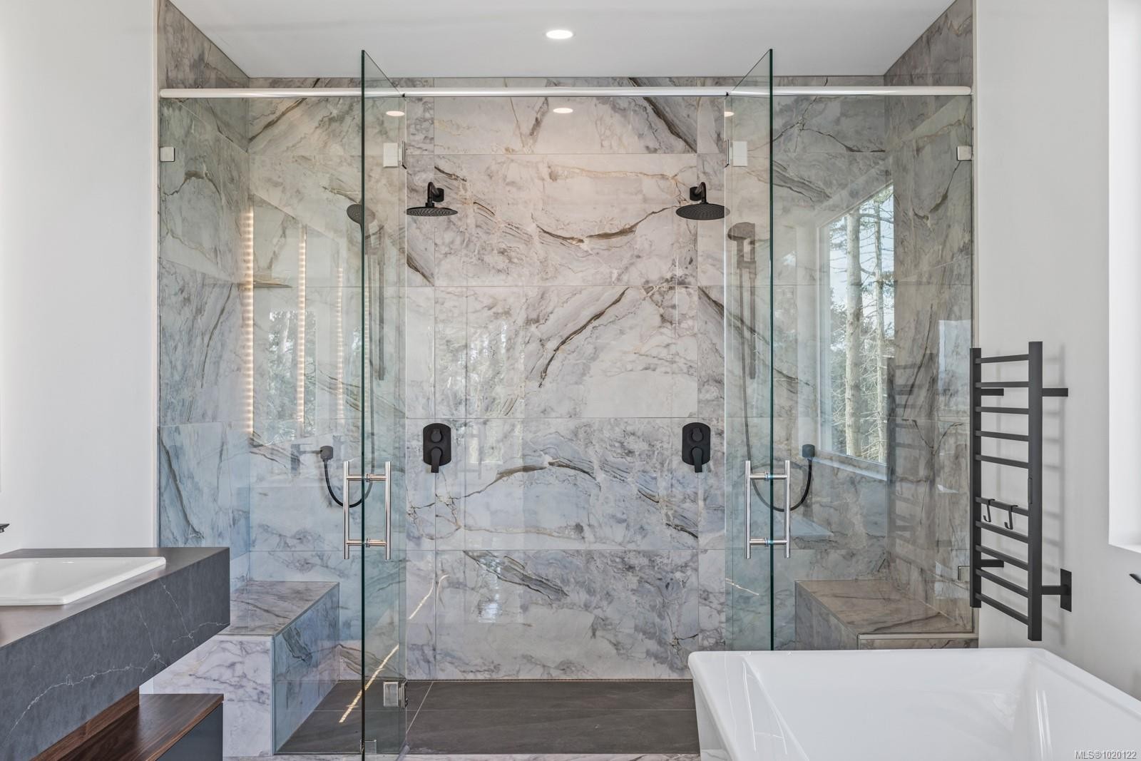 2464 Tryon Rd, North Saanich, BC