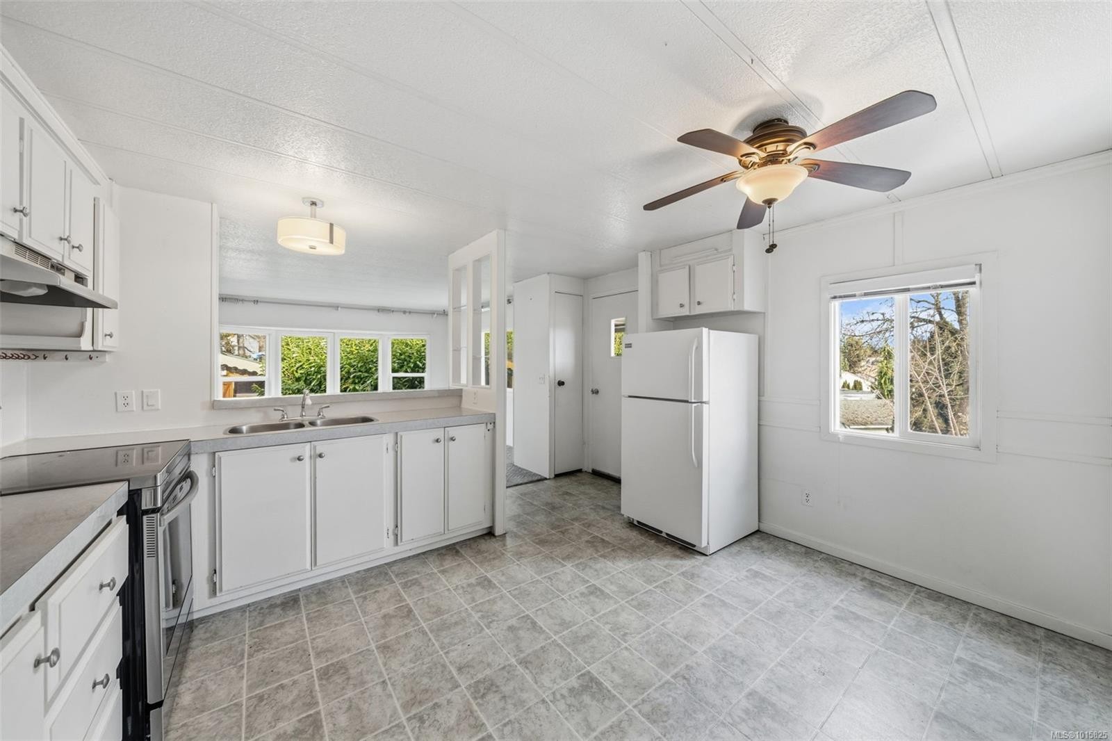 43-1498 Admirals Rd, View Royal, BC