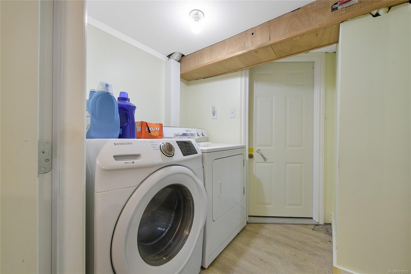 746 Gorge Rd West, Saanich, BC