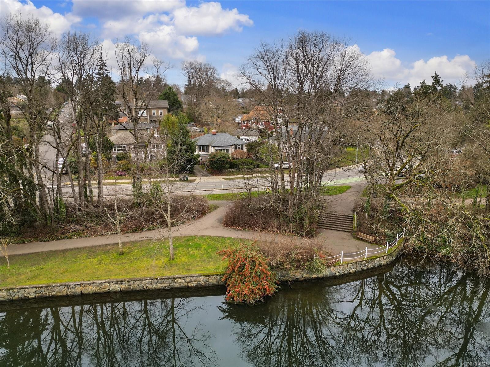 746 Gorge Rd West, Saanich, BC