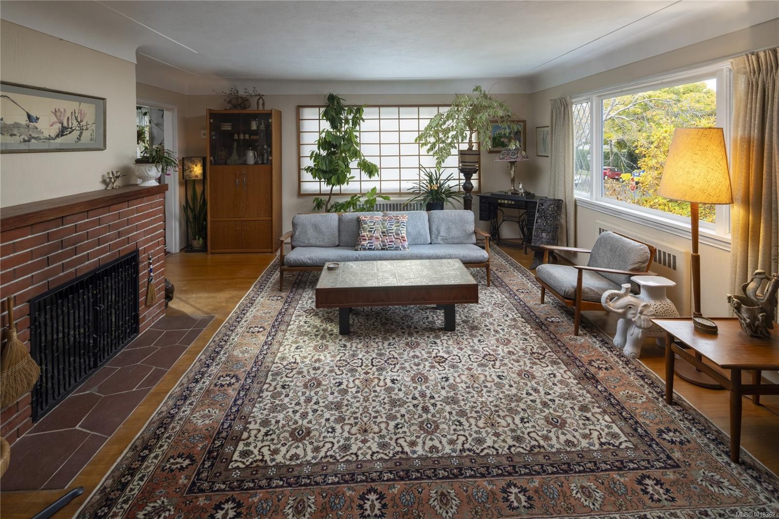 305 Linden Ave, Victoria, BC