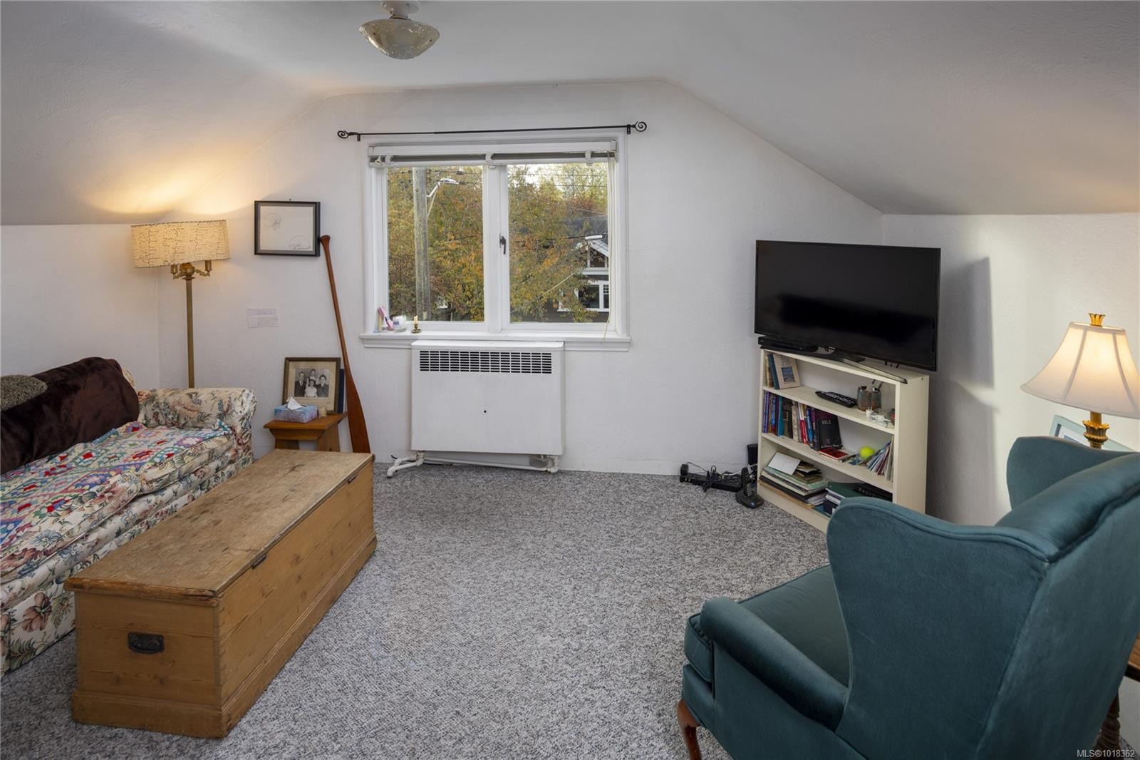 305 Linden Ave, Victoria, BC