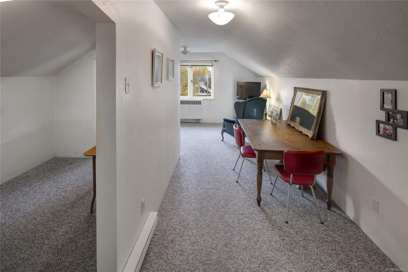 305 Linden Ave, Victoria, BC