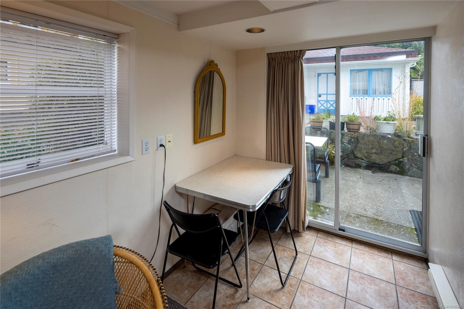 305 Linden Ave, Victoria, BC