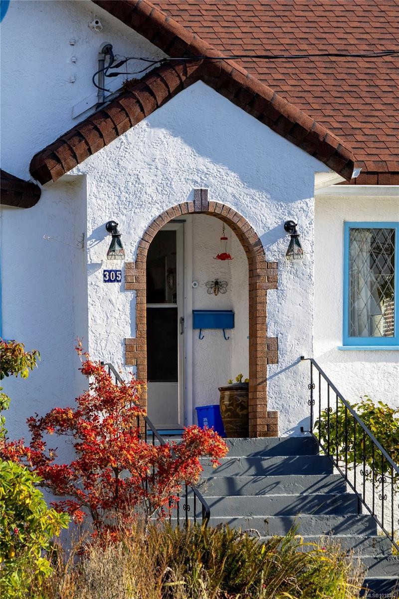 305 Linden Ave, Victoria, BC