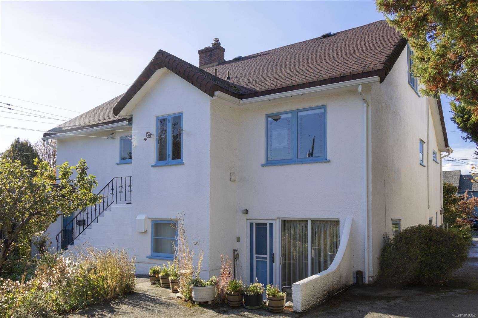 305 Linden Ave, Victoria, BC