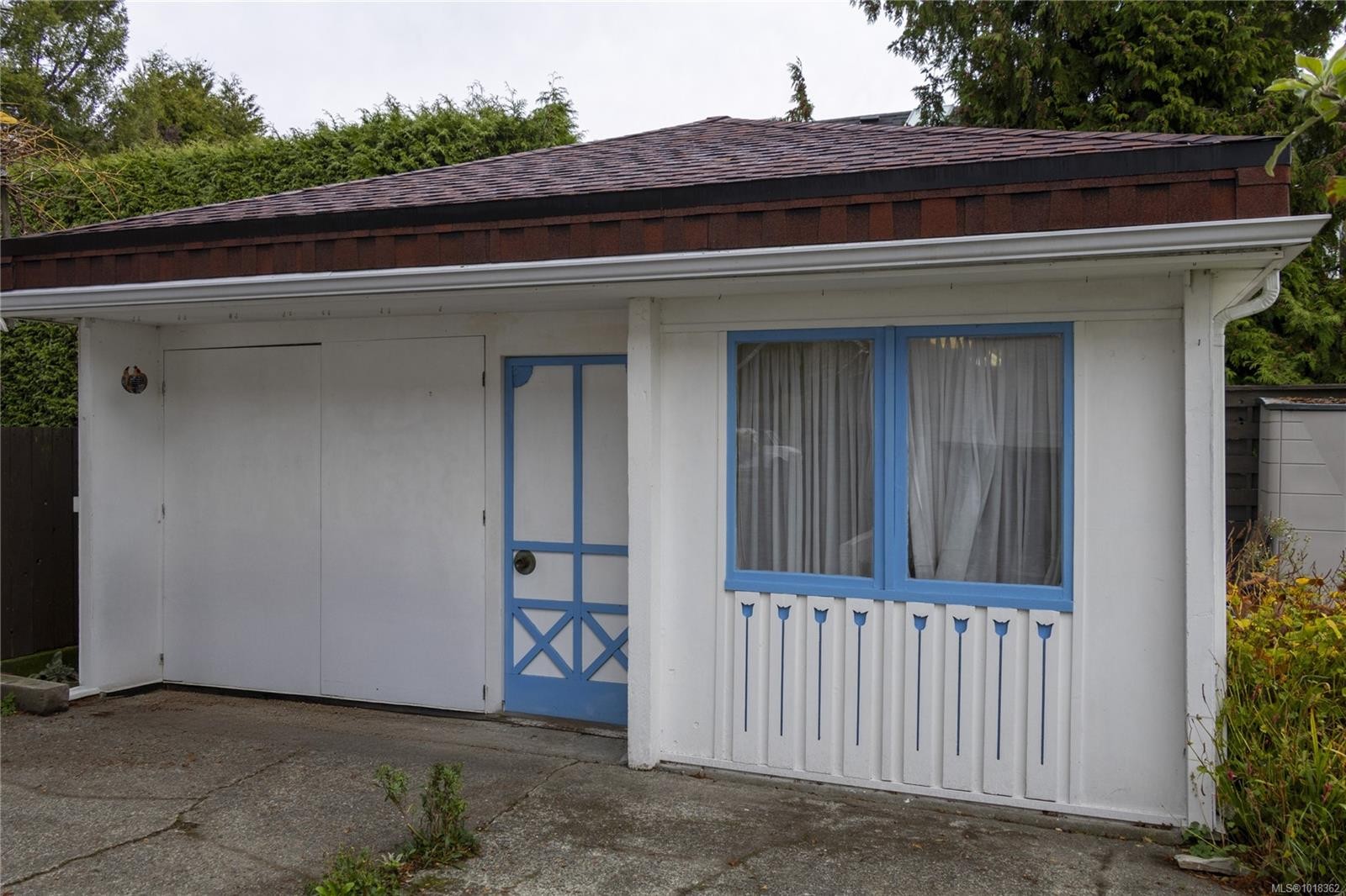 305 Linden Ave, Victoria, BC