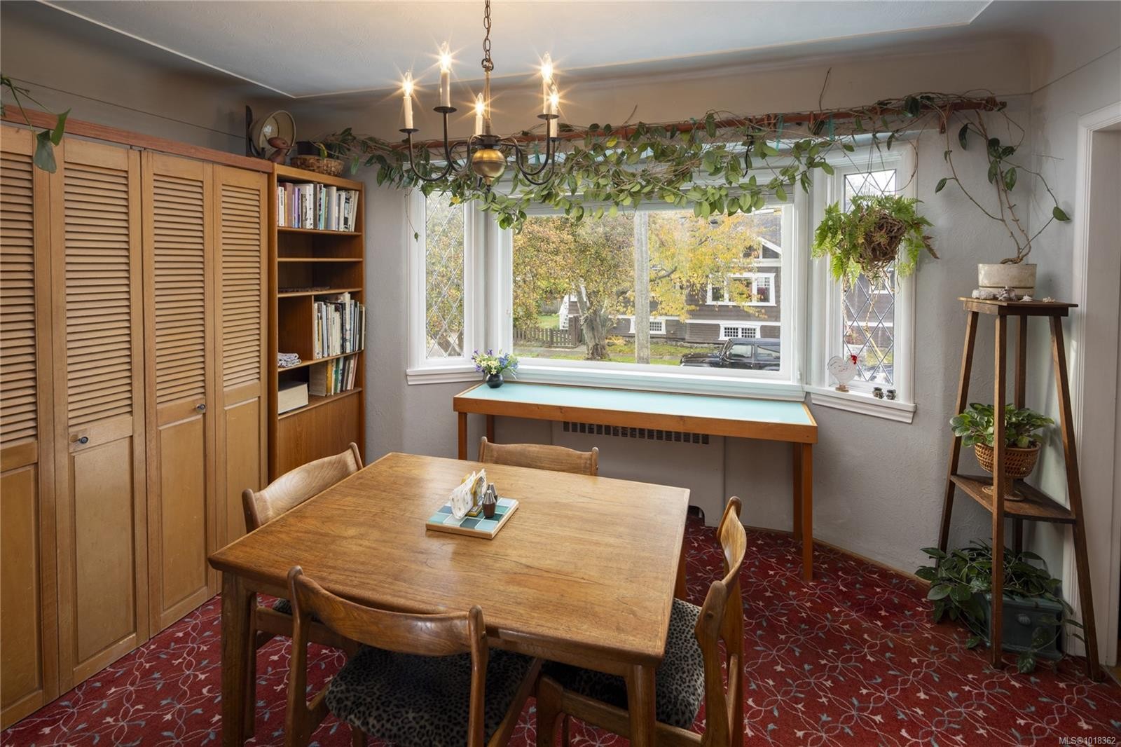 305 Linden Ave, Victoria, BC