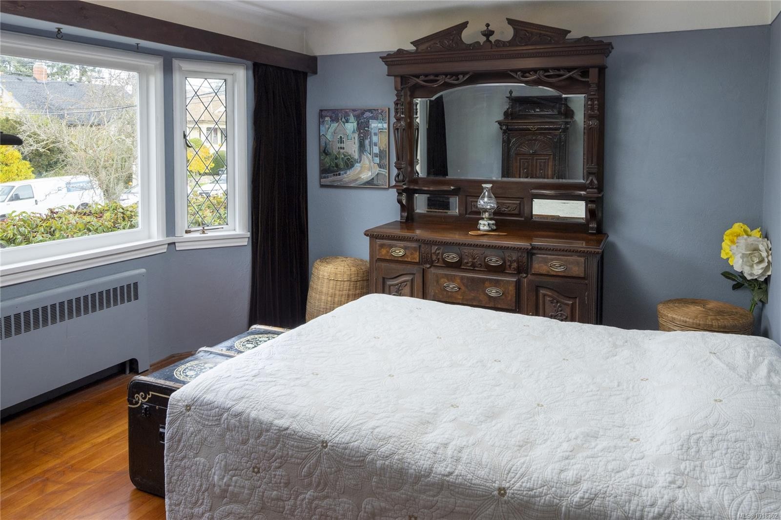 305 Linden Ave, Victoria, BC