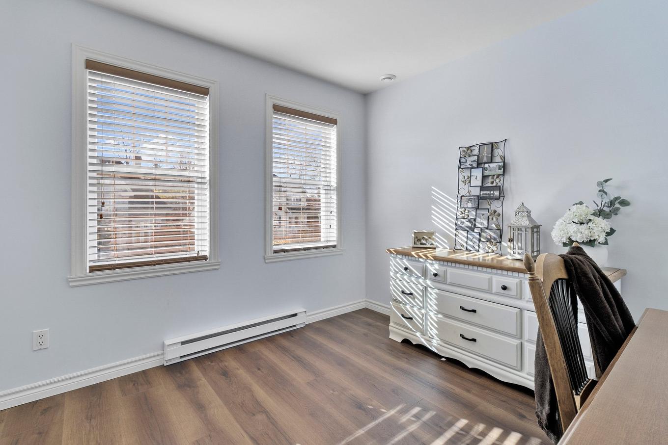 Bedroom - 1075 Rue De Forillon, Sherbrooke (Brompton/Rock Forest/Saint-Élie/Deauville), QC - Indoor Photo Showing Other Room