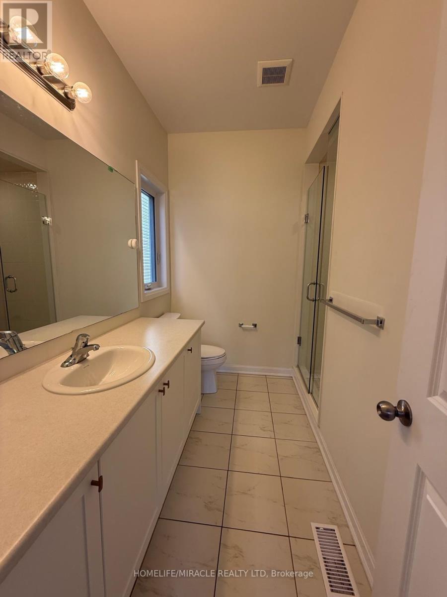 136 Gildersleeve Boulevard, Loyalist, ON - Indoor Photo Showing Bathroom