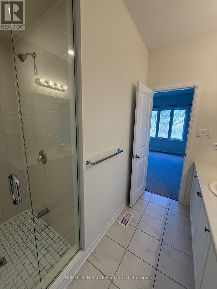 136 Gildersleeve Boulevard, Loyalist, ON - Indoor Photo Showing Bathroom
