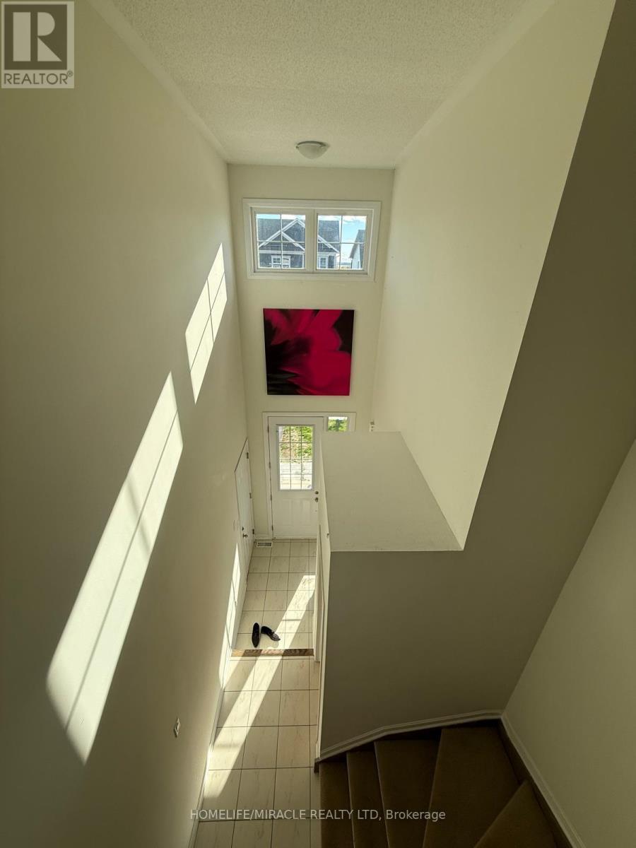 136 Gildersleeve Boulevard, Loyalist, ON - Indoor Photo Showing Other Room