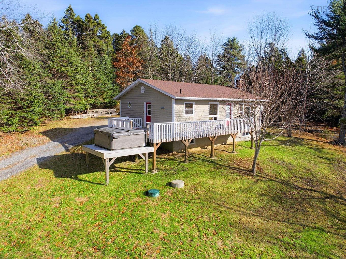 9575 Highway 3 Route, Maders Cove, NS