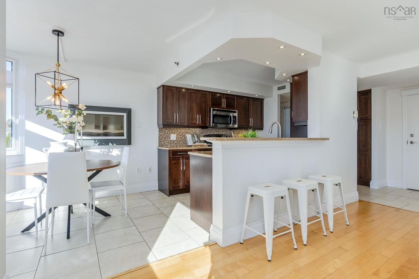 710 45 Vimy Avenue, Halifax, NS