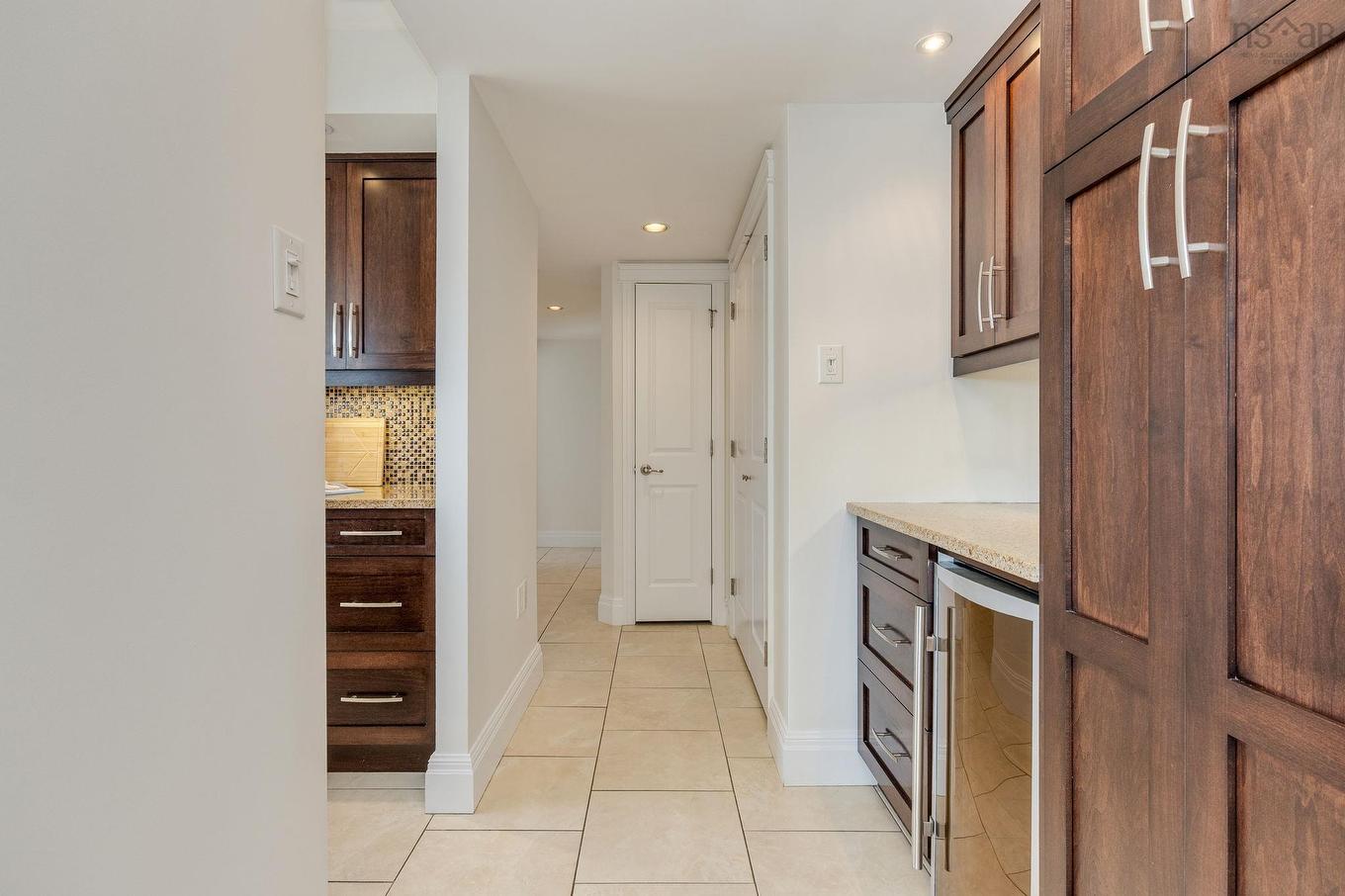 710 45 Vimy Avenue, Halifax, NS