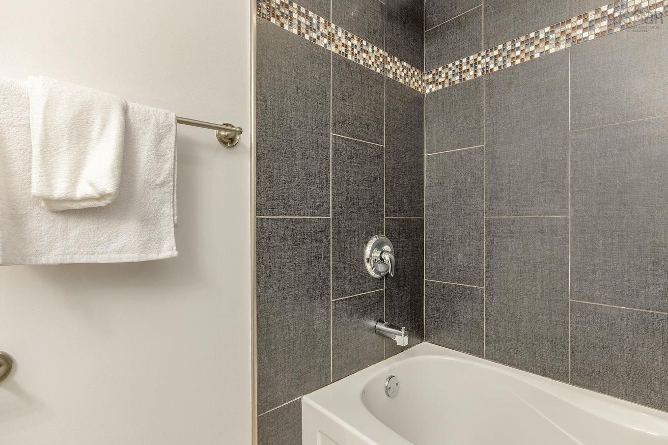 710 45 Vimy Avenue, Halifax, NS