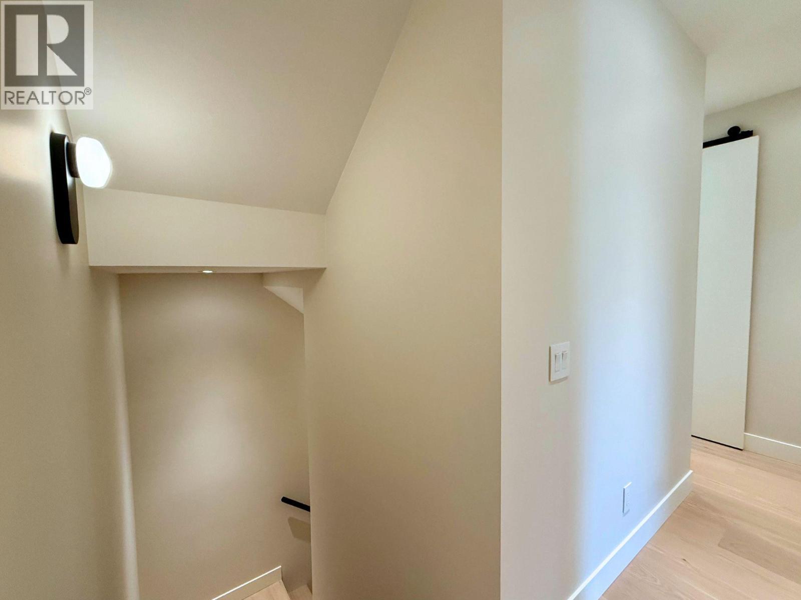 781 Martin Avenue Unit# 4, Kelowna, BC - Indoor