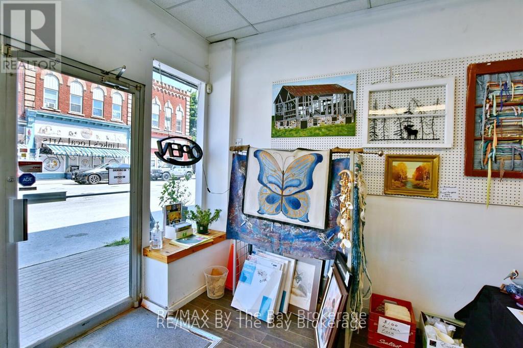 Art Store - 7271 26 Highway, Clearview (Stayner), ON