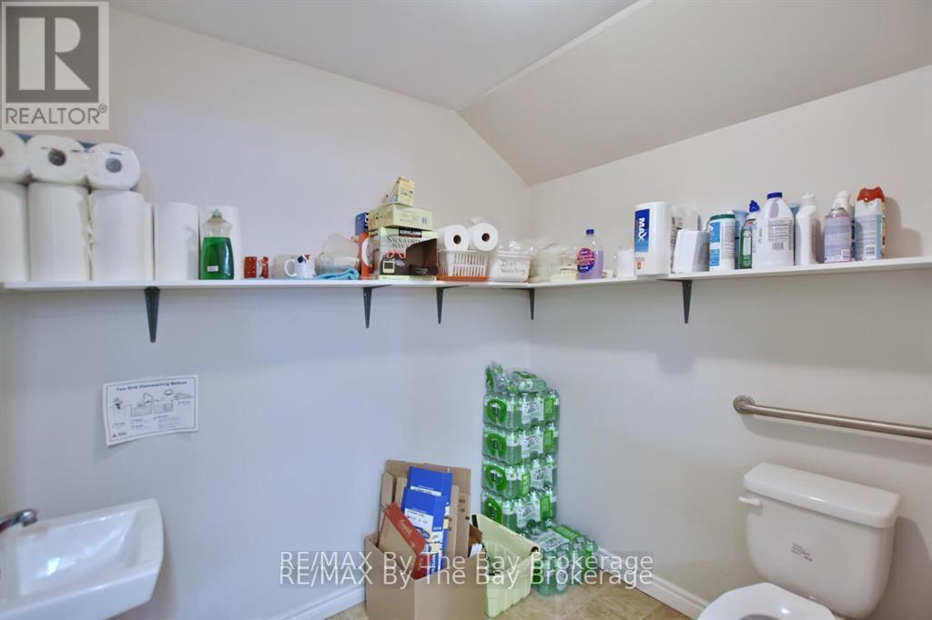 Food Bank Bathroom - 7271 26 Highway, Clearview (Stayner), ON