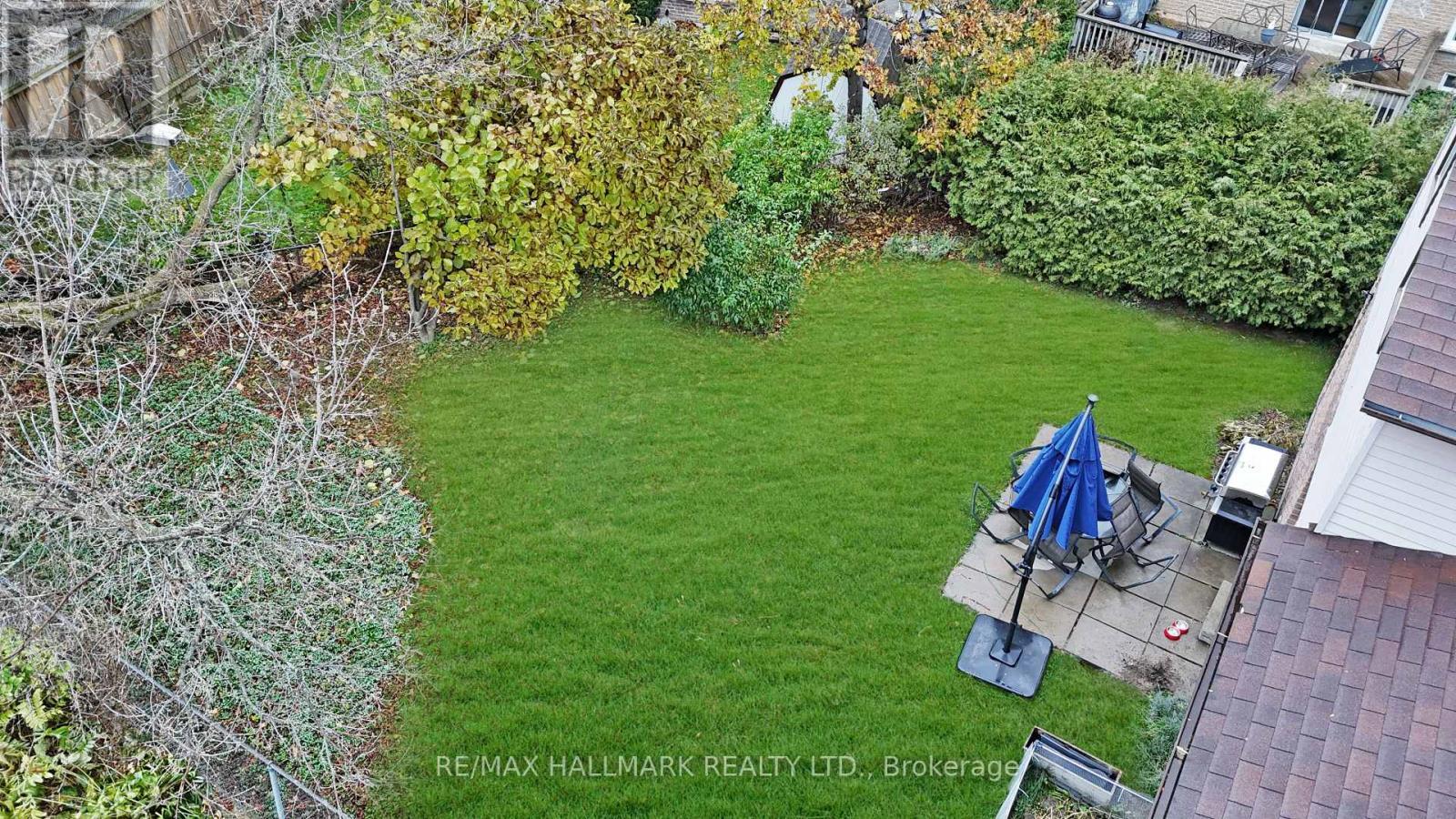 22 Avondale Crescent, Aurora, ON - Outdoor