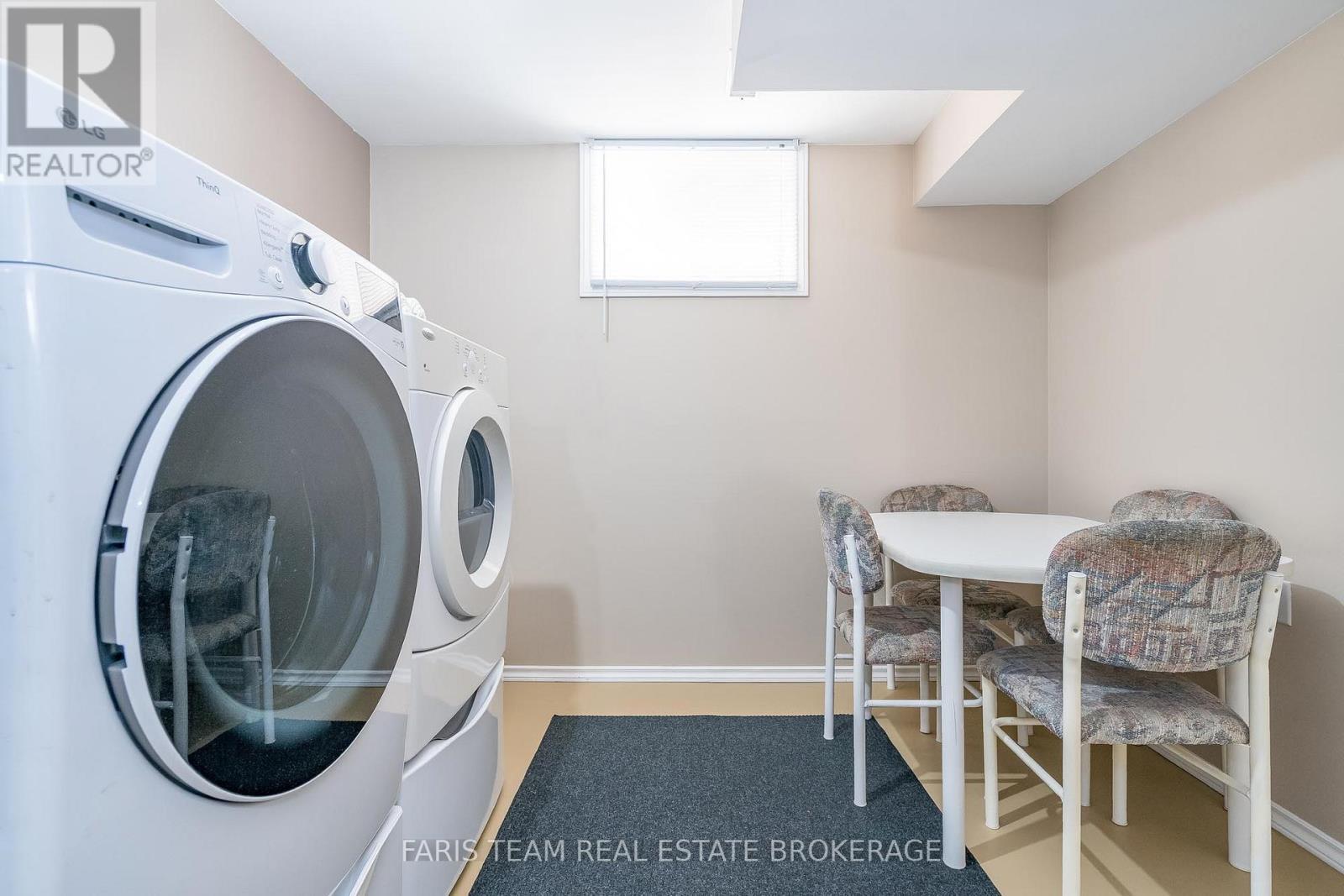 290 Edgehill Drive, Barrie, ON - Indoor Photo Showing Laundry Room