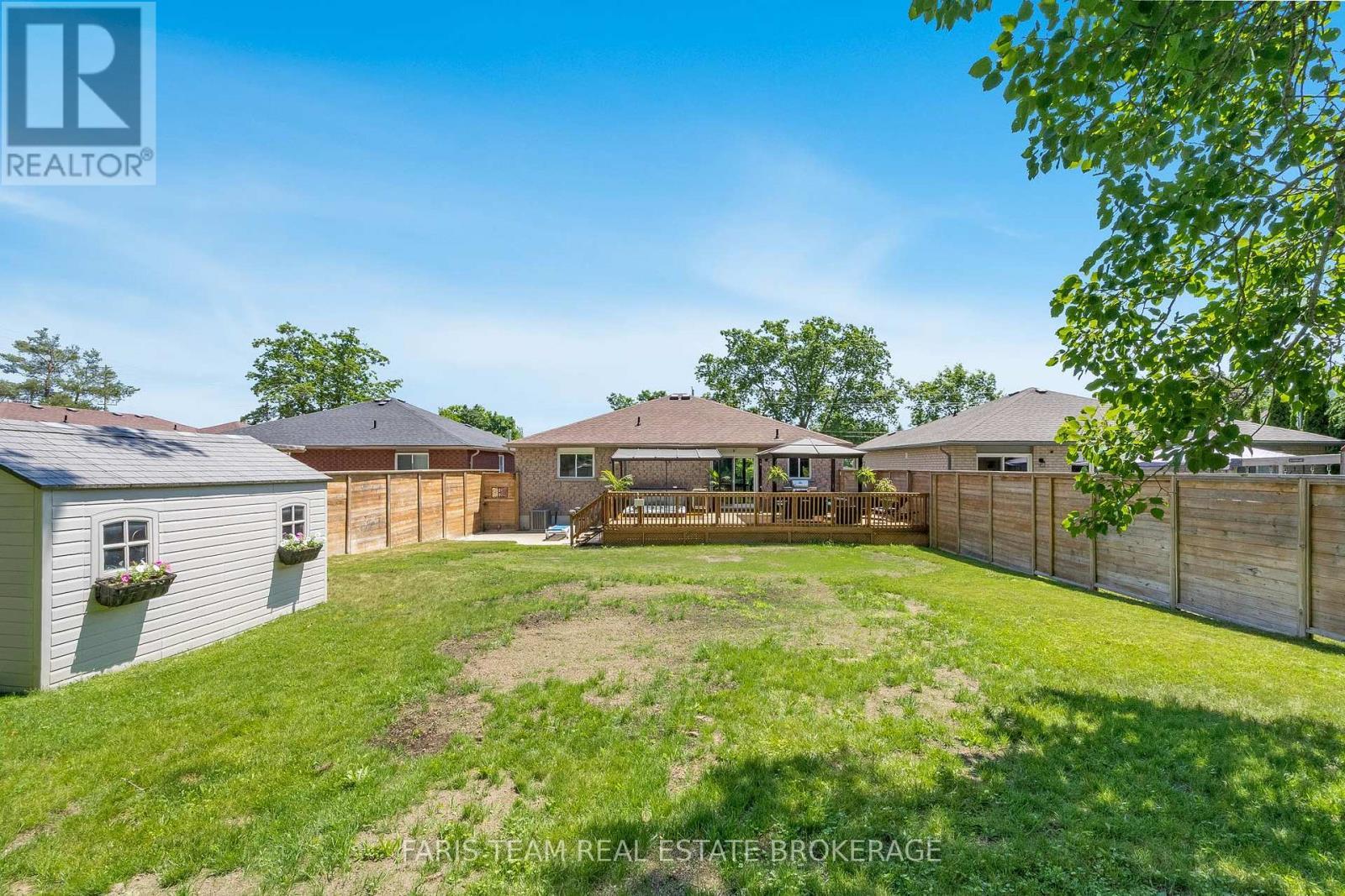 290 Edgehill Drive, Barrie, ON - Outdoor With Backyard With Exterior