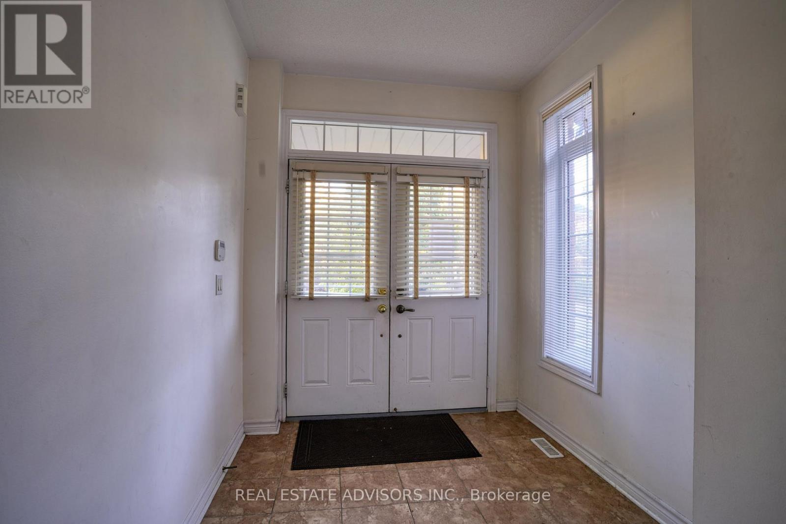 3208 Countess Crescent, Mississauga, ON - Indoor Photo Showing Other Room