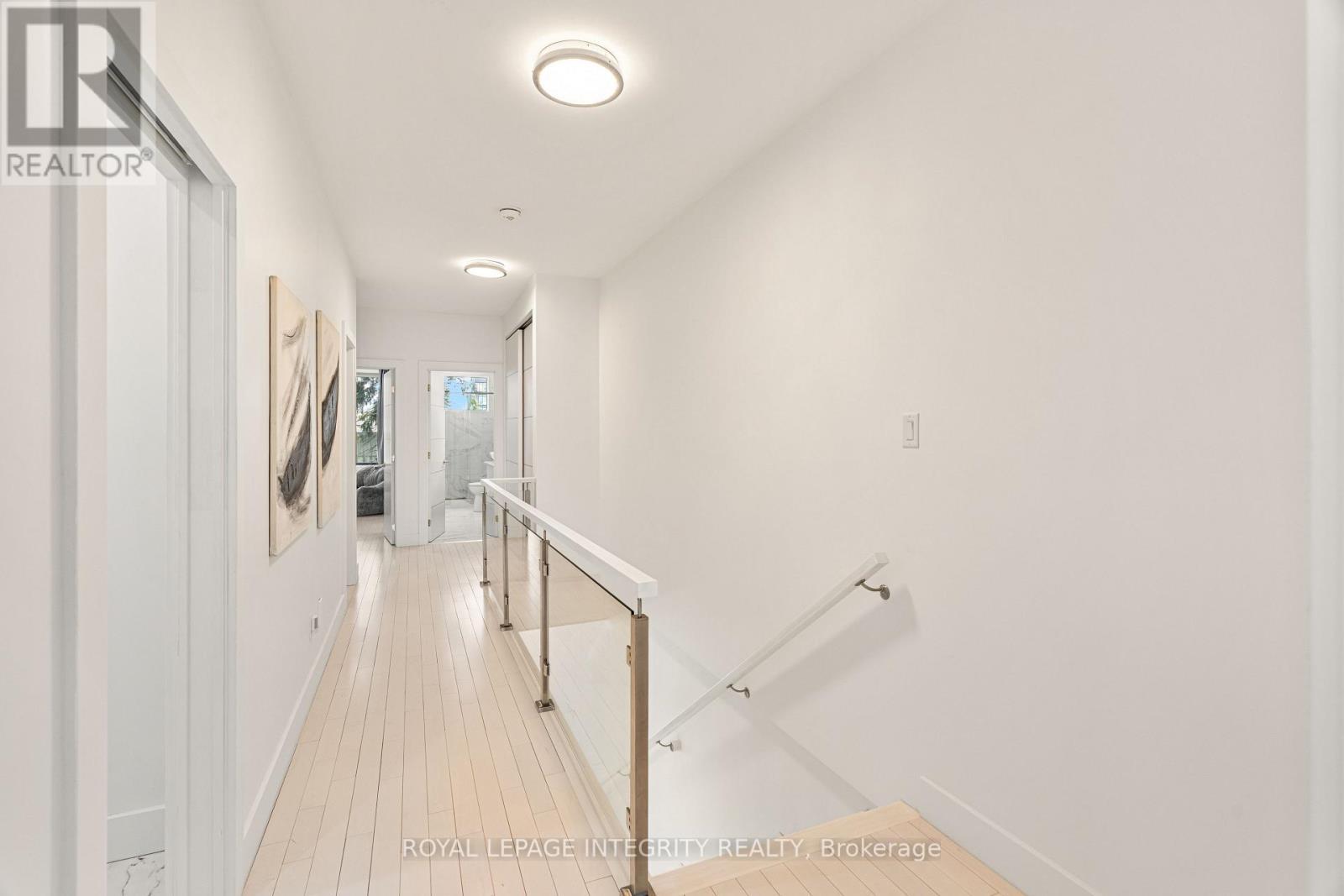 266 Currell Avenue, Ottawa, ON - Indoor Photo Showing Other Room