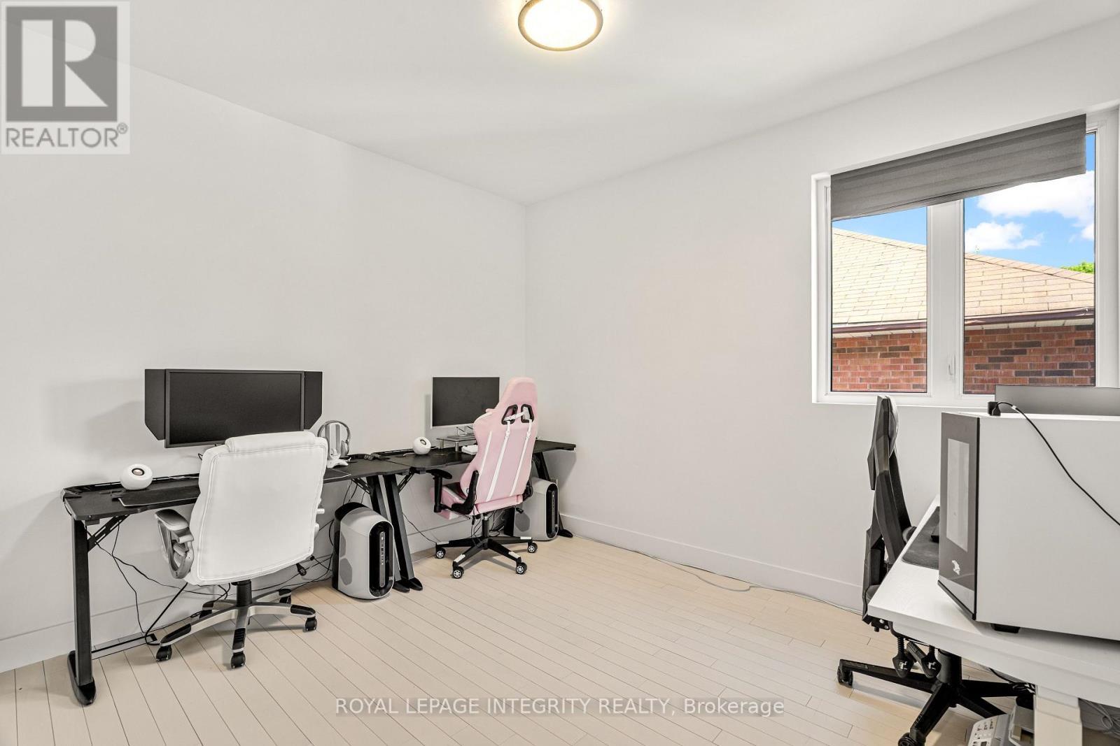 266 Currell Avenue, Ottawa, ON - Indoor Photo Showing Office