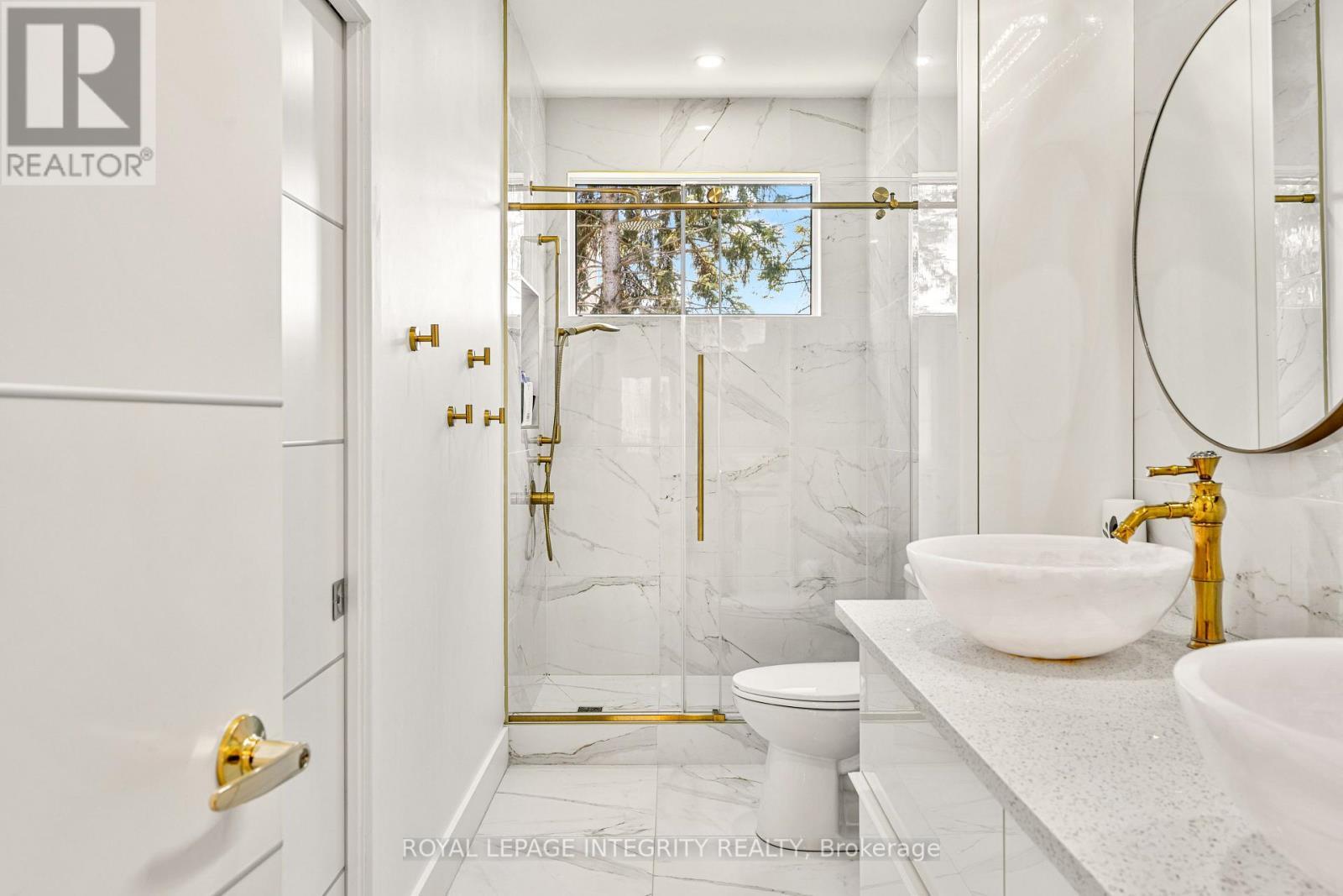 266 Currell Avenue, Ottawa, ON - Indoor Photo Showing Bathroom