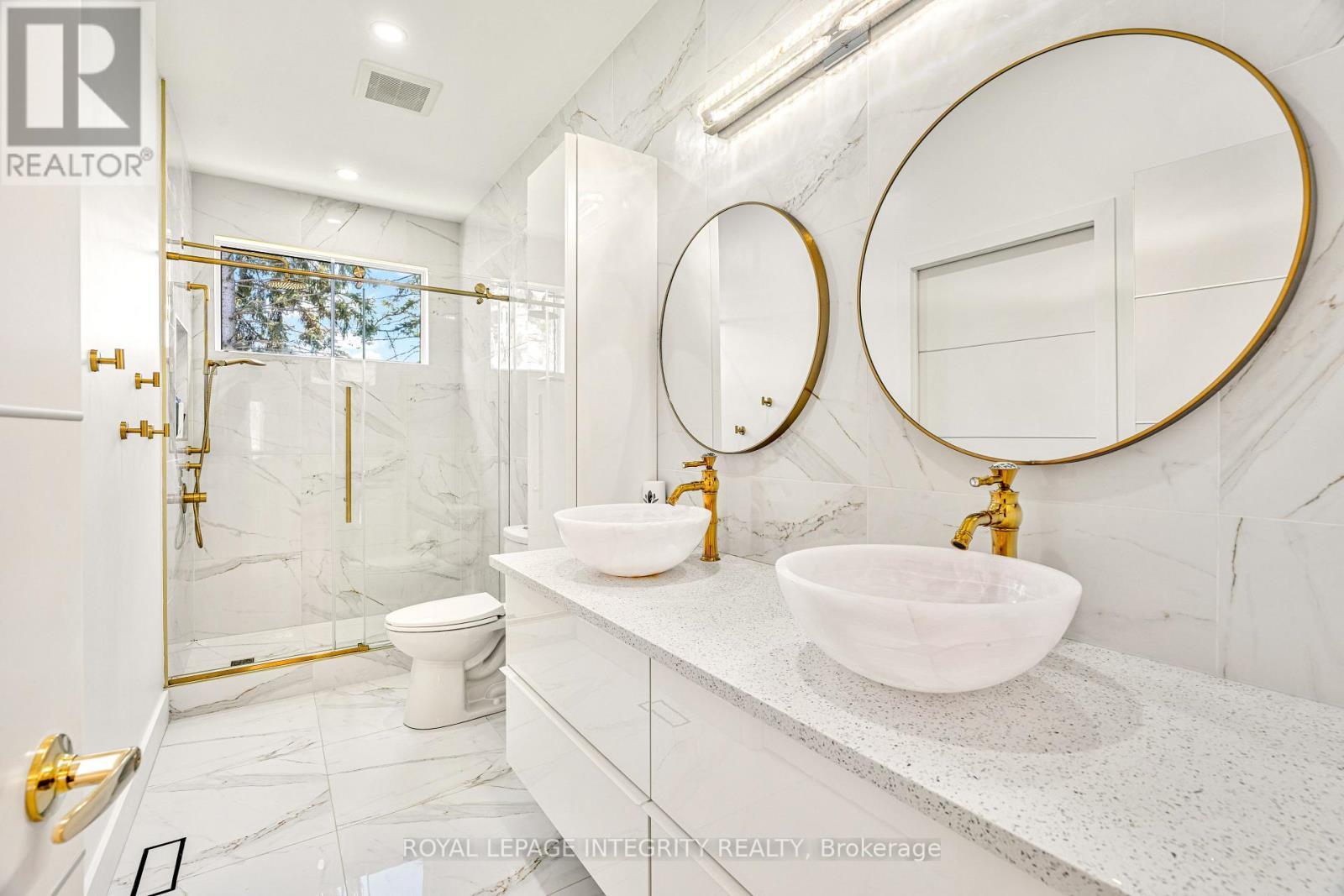 266 Currell Avenue, Ottawa, ON - Indoor Photo Showing Bathroom