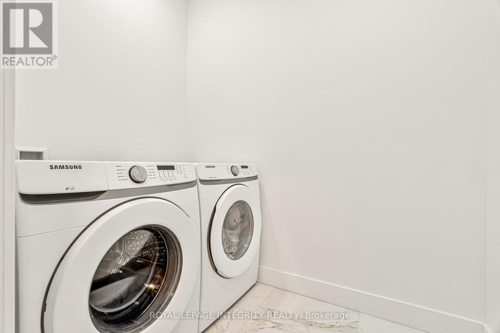 266 Currell Avenue, Ottawa, ON - Indoor Photo Showing Laundry Room
