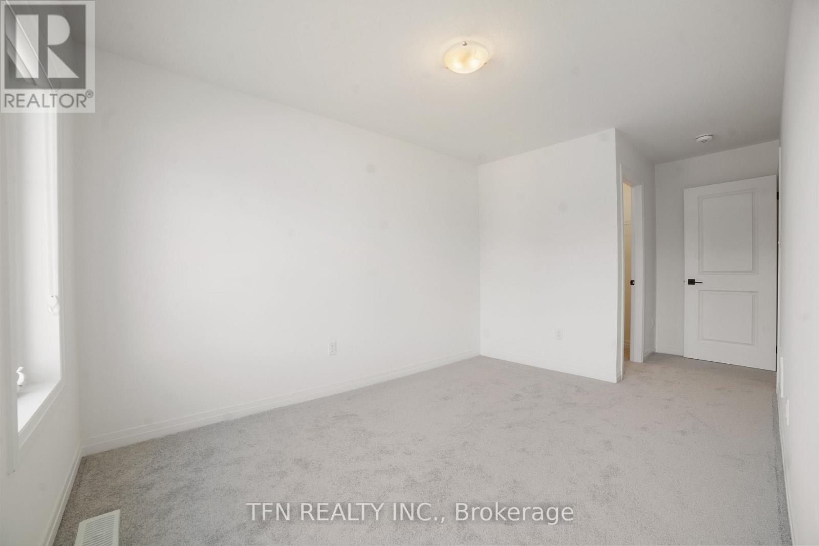 115 Velvet Way, Thorold, ON - Indoor Photo Showing Other Room
