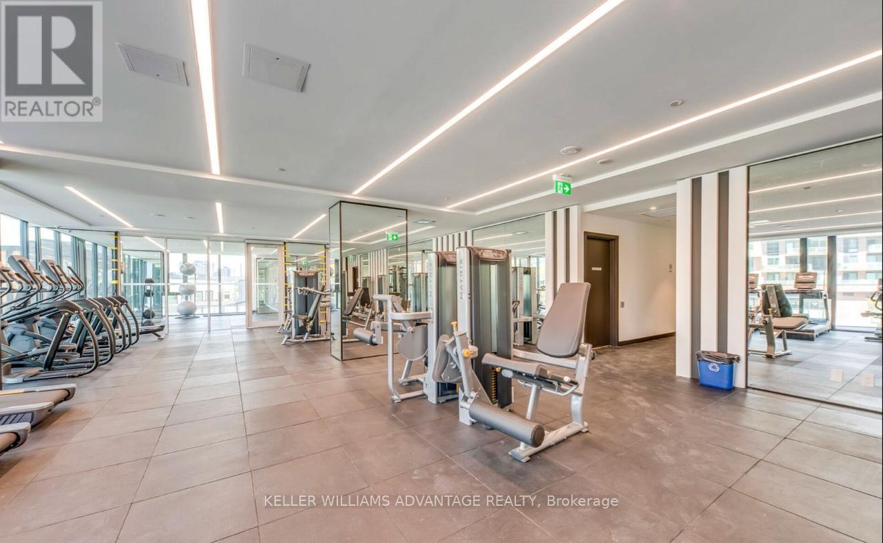 307 - 220 Missinnihe Way, Mississauga, ON - Indoor Photo Showing Gym Room