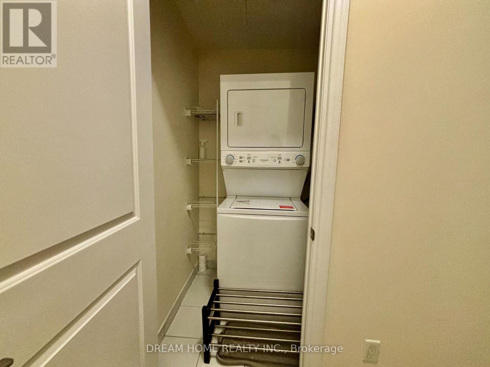 2802 - 28 Ted Rogers Way, Toronto, ON - Indoor Photo Showing Laundry Room