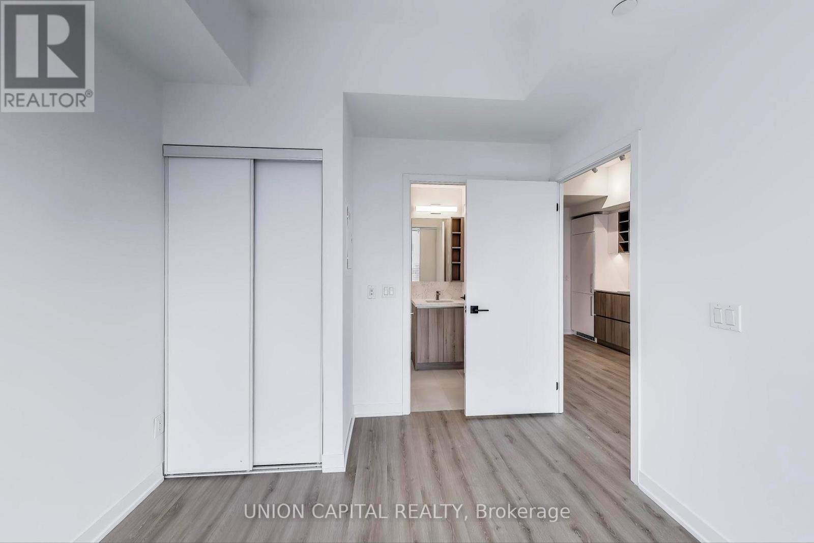 3507 - 319 Jarvis Street, Toronto, ON - Indoor Photo Showing Other Room