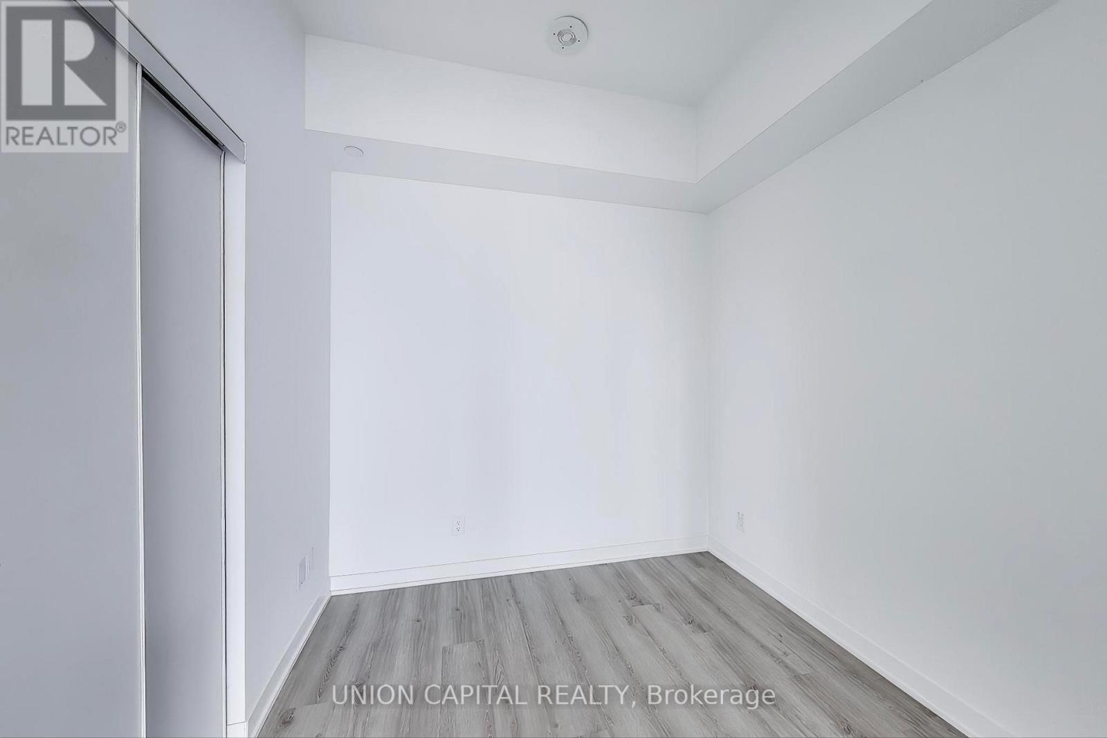 3507 - 319 Jarvis Street, Toronto, ON - Indoor Photo Showing Other Room