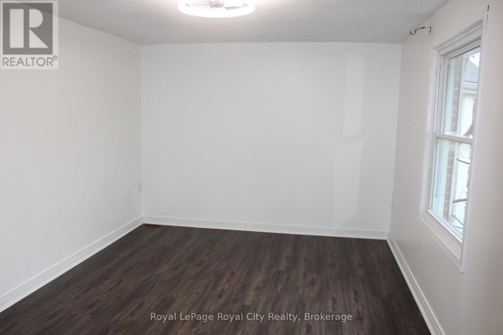 Primary Bedroom - 137 Jansen Avenue, Kitchener, ON - Indoor Photo Showing Other Room